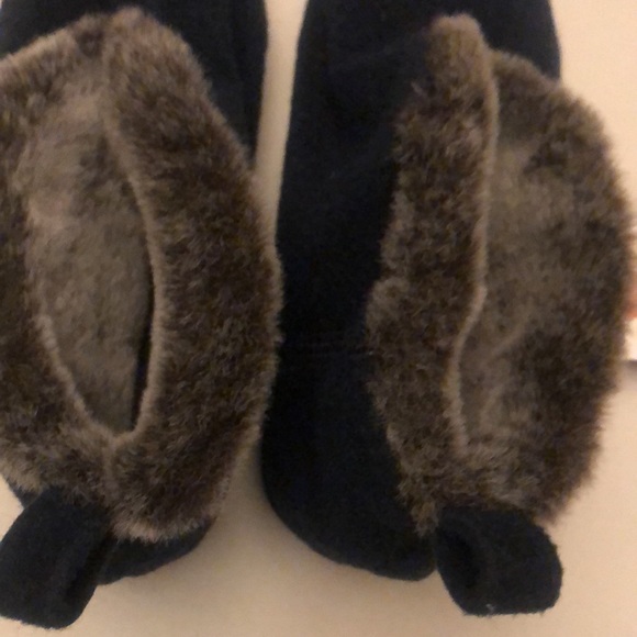 NWT Acorn Women's Blue Faux Chinchilla Fur Booties - size M (6.5 - 7.5) - Picture 4 of 7